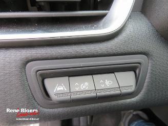 Renault Clio 1.0 TCe 90 Equilibre picture 14