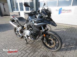 BMW  F750 GS picture 3