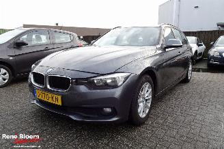 BMW 3-serie 318d Luxury picture 1