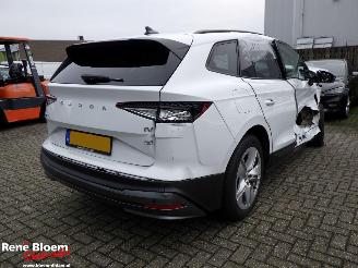 Vaurioauto  passenger cars Skoda Enyaq IV 60 kWh 179pk Automaat 2021/12