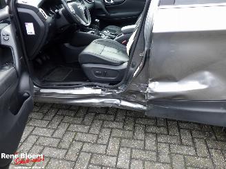 Nissan Qashqai 1.2 Tekna navi 116 pk picture 13