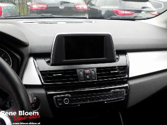 BMW 2-serie 218i High Executive 136pk picture 13