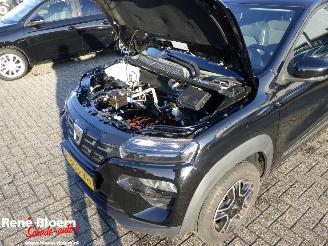 Dacia Spring Comfort Plus 27kwh Orange Pack picture 8