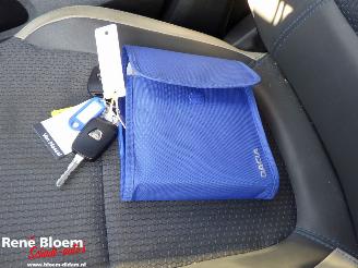 Dacia Spring Comfort Plus 27kwh Orange Pack picture 21