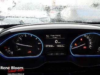 Peugeot 2008 1.2 PureTech Allure 131pk picture 16