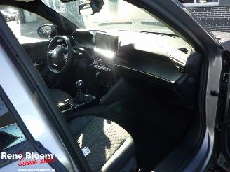 Peugeot 2008 1.2 PureTech 100 Navi picture 10