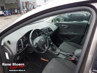 Seat Leon 1.6 TDI Style Connect Navi 110pk picture 15