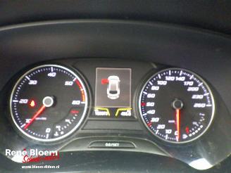 Seat Leon 1.6 TDI Style Connect Navi 110pk picture 17