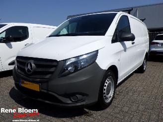 dañado vehículos comerciales Mercedes Vito III CDI Lang 114pk 2019/11