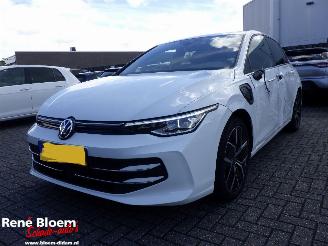 skadebil auto Volkswagen Golf 1.5 e-Hybrid 50 Edition 150pk 2024/9