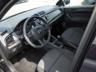 Skoda Fabia 1.0 TSI Sport Business picture 14