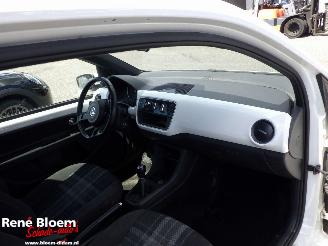 Volkswagen Up! 1.0 move 75pk picture 6