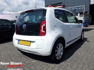 Volkswagen Up! 1.0 move 75pk picture 3