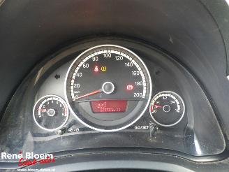 Volkswagen Up! 1.0 move 75pk picture 9