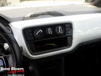 Volkswagen Up! 1.0 move 75pk picture 10