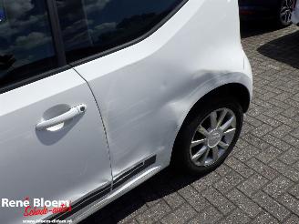 Volkswagen Up! 1.0 move 75pk picture 12