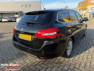 Peugeot 308 SW 1.2 PureTech Premium 131pk picture 4