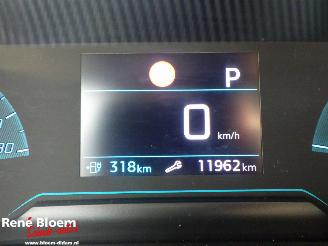 Peugeot e-208 EV Allure 50kWh 136pk Automaat picture 19