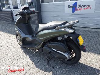 Piaggio Beverly 350 S picture 6