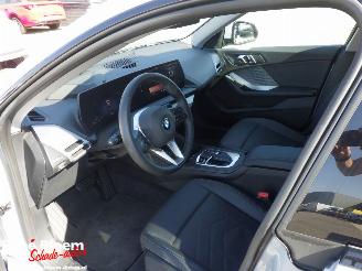 BMW 2-serie 220i M-pakket Automaat 184pk picture 17