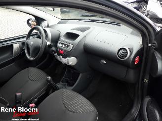 Peugeot 107 1.0 Active 5drs Airco picture 10