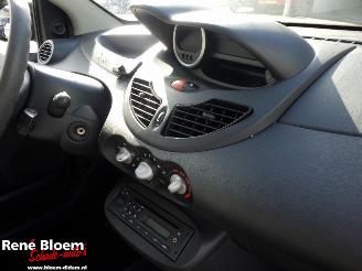 Renault Twingo 1.2 16V Authentique picture 10