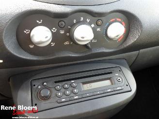 Renault Twingo 1.2 16V Authentique picture 12