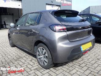 Peugeot 208 1.2 Puretech Active picture 2