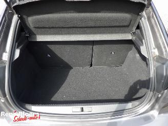 Peugeot 208 1.2 Puretech Active picture 11