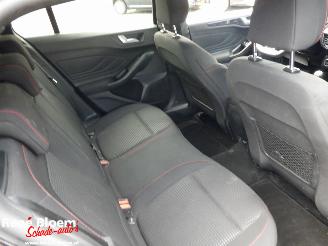 Ford Focus 1.0 EcoBoost Hybrid Vignale picture 9