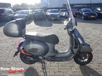 Vespa  GTS 310 Super picture 2