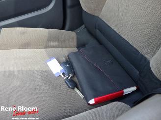 Citroën C4 cactus 1.6 Blue HDI Business 99pk picture 17