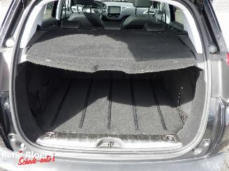 Peugeot 2008 1.6 e-HDi Allure 116pk picture 10
