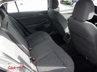 Volkswagen Golf 1.0 TSI Life 5drs picture 15