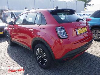 Fiat 600 e Red 54kWh 156pk Automaat picture 5