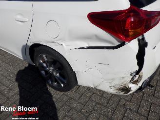 Toyota Auris 1.6 Hybrid Lease picture 13