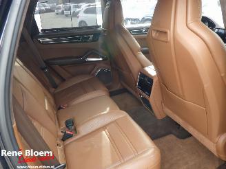 Porsche Cayenne 4.0 TURBO S E-HYBRID 680 pk picture 13
