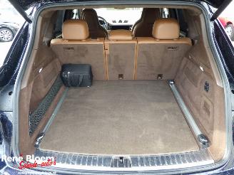 Porsche Cayenne 4.0 TURBO S E-HYBRID 680 pk picture 14