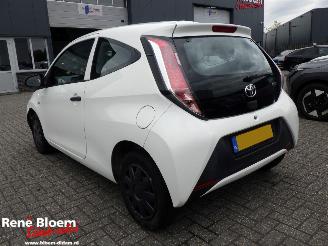 Toyota Aygo 1.0 VVT-i x picture 2