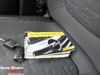 Opel Meriva 1.6 CDTI Cosmo picture 18