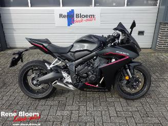 dañado motos Honda  CBR 650R 2025/7