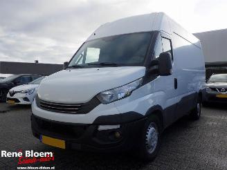 damaged commercial vehicles Iveco Daily 35S16V 2.3 352 H2 Automaat 156pk 2018/4