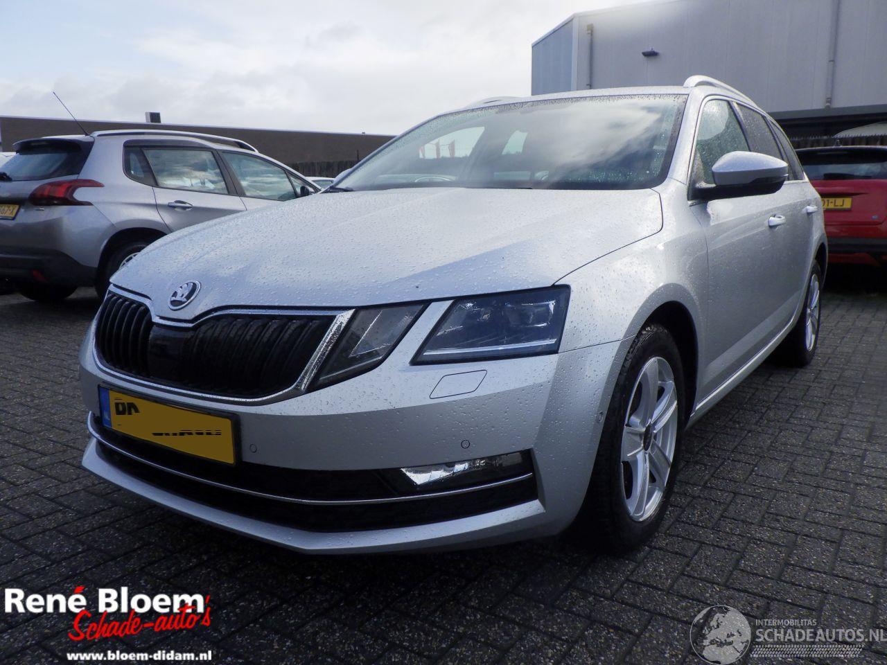 Skoda Octavia Combi 1.6 TDI Greentech Style Business Automaat