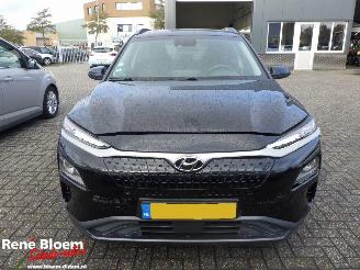 Hyundai Kona EV Comfort 64kWh 204pk Navi picture 3