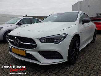 Voiture accidenté Mercedes Cla-klasse 250e Premium Plus Aut 2020/11