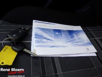 Peugeot 108 1.0 e-VTi Blue Lion picture 13