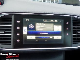 Peugeot 308 1.6 THP Premiere picture 18