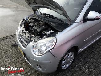 Kia Picanto 1.1 X-clusive picture 6