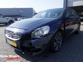 Volvo V-60 2.0 D3 picture 4