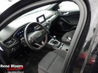 Ford Focus 1.0 EcoBoost Hybrid ST-Line X Business picture 16